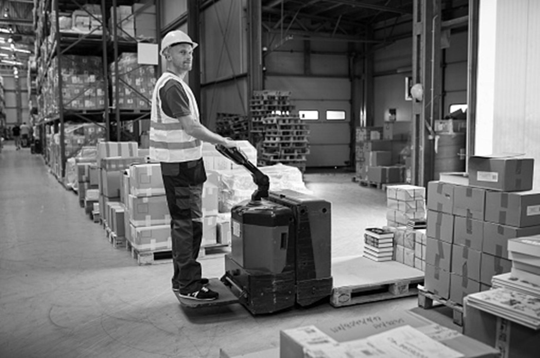 Pallet Trucks: Types, Uses, and Pros and Cons